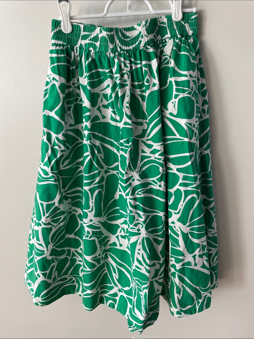 Banana Republic Green and White Floral Circle Skirt